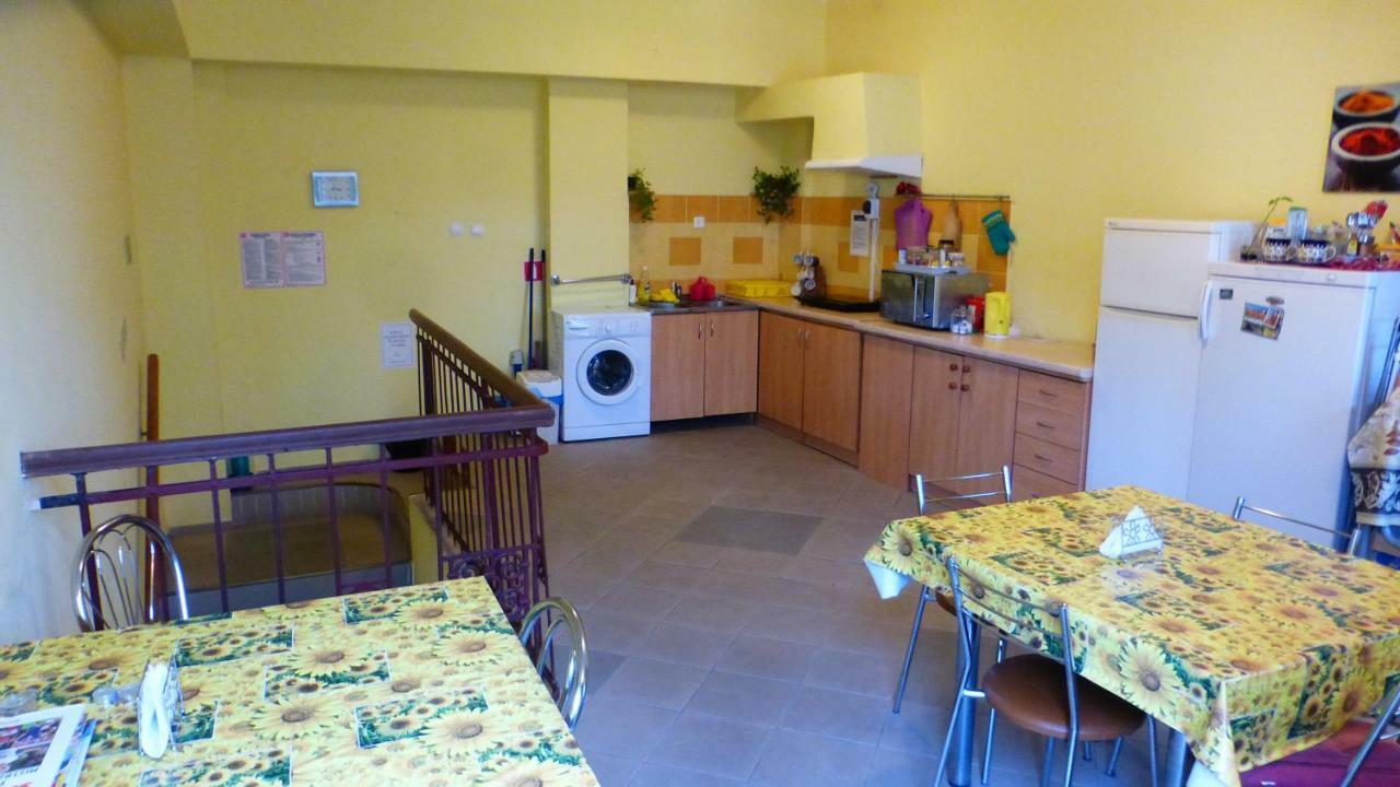 Iwona Hostel - Budget Rooms With Private Bathrooms سوبوت المظهر الخارجي الصورة