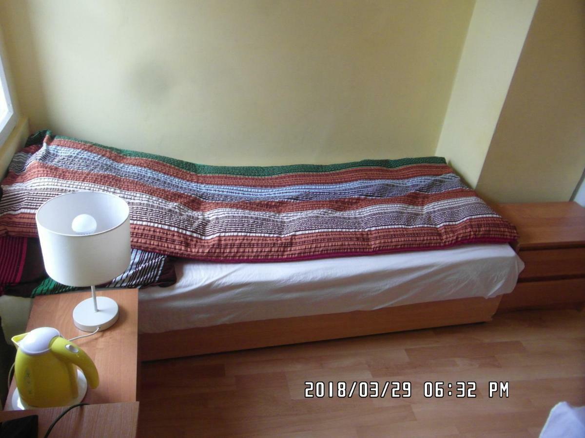 Iwona Hostel - Budget Rooms With Private Bathrooms سوبوت المظهر الخارجي الصورة