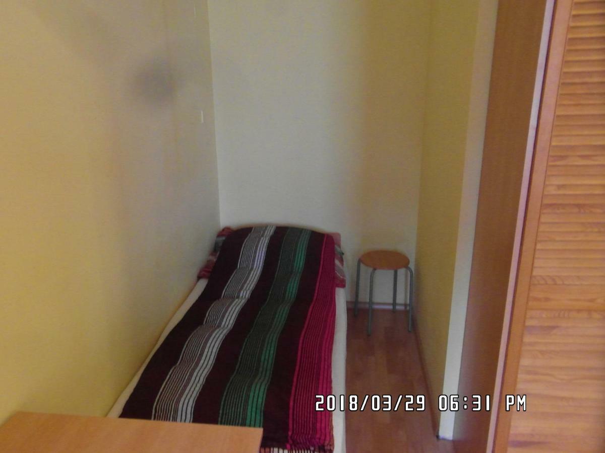 Iwona Hostel - Budget Rooms With Private Bathrooms سوبوت المظهر الخارجي الصورة
