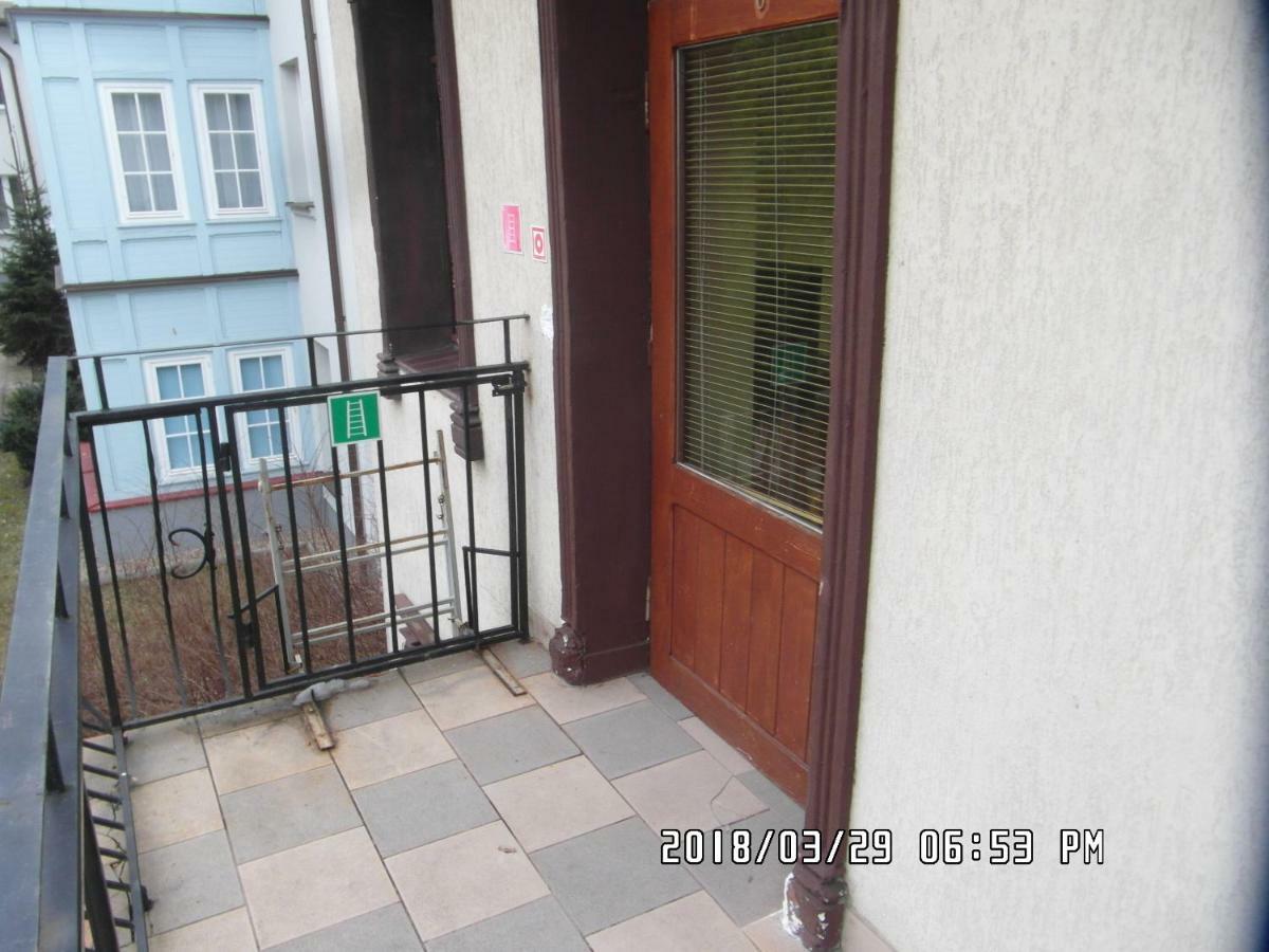 Iwona Hostel - Budget Rooms With Private Bathrooms سوبوت المظهر الخارجي الصورة