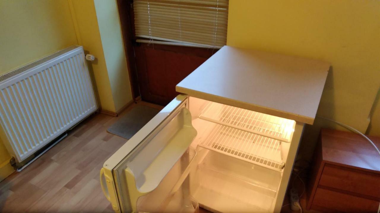 Iwona Hostel - Budget Rooms With Private Bathrooms سوبوت المظهر الخارجي الصورة